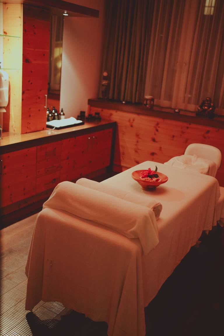 Enzian massage beds